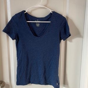 American Eagle 🦅 Ultimate V-neck Tee, M
